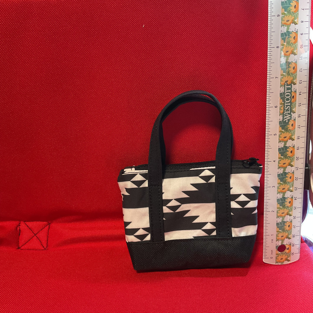 Teeny Tote 3