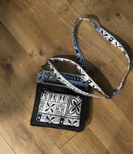 Load image into Gallery viewer, Crossbody - Aloha Print - Red
