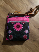 Load image into Gallery viewer, Crossbody
